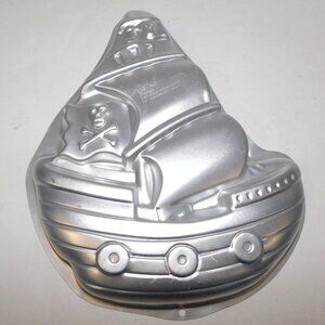 Wilton Pirate Ship Cake Pan 2105-1021